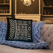 Load image into Gallery viewer, Mudcloth Print Pillow