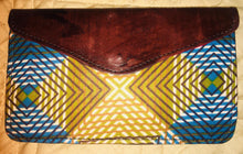 Charger l&#39;image dans la galerie, Portefeuille en cuir authentique accentué w/Ankara Fabric
